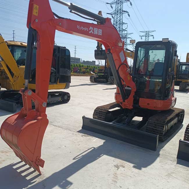 Compact Excavator Made in Japan Kubota U55-4 0.16m3 Bucket Capacity
