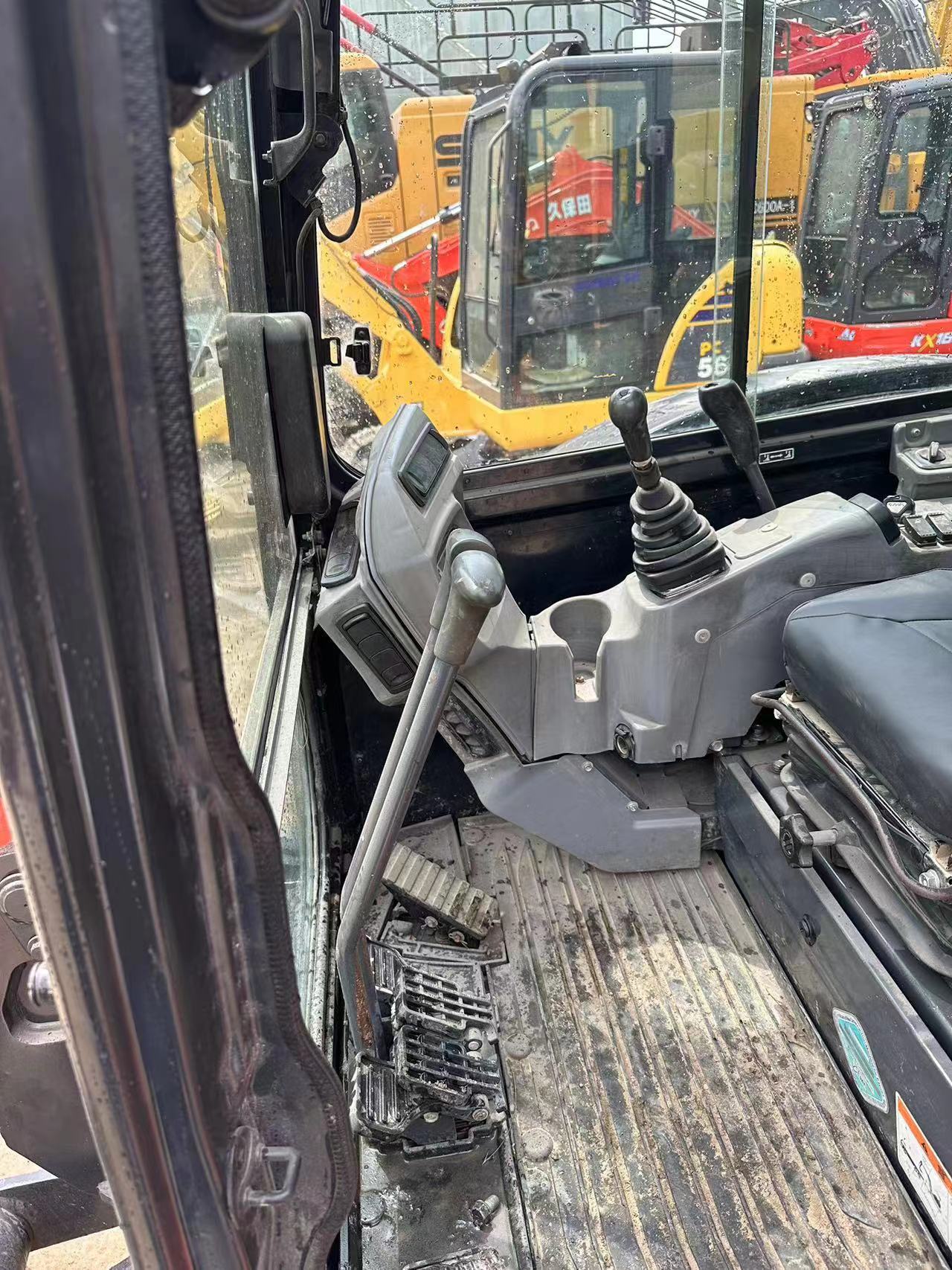 Reasonably Price Kubota165 Japan origin cheap price used excavator hydraulic crawler Excavator