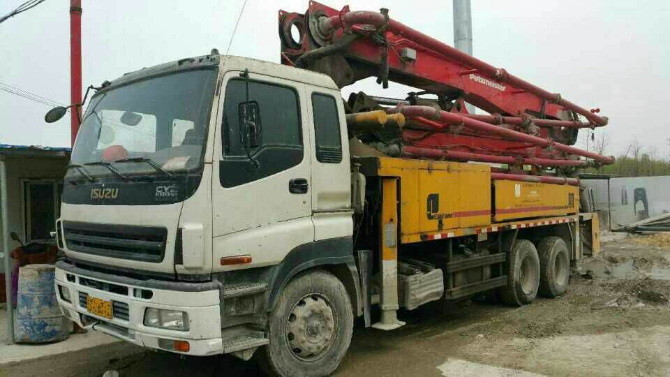 Concrete Mixer Machine Pm 38 Meter Concrete Pump with 4 Boom Sections