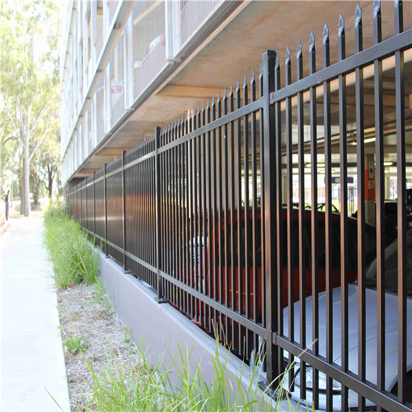 Black Spear Top 7ftx8ft Steel Tubular Fencing For Villas
