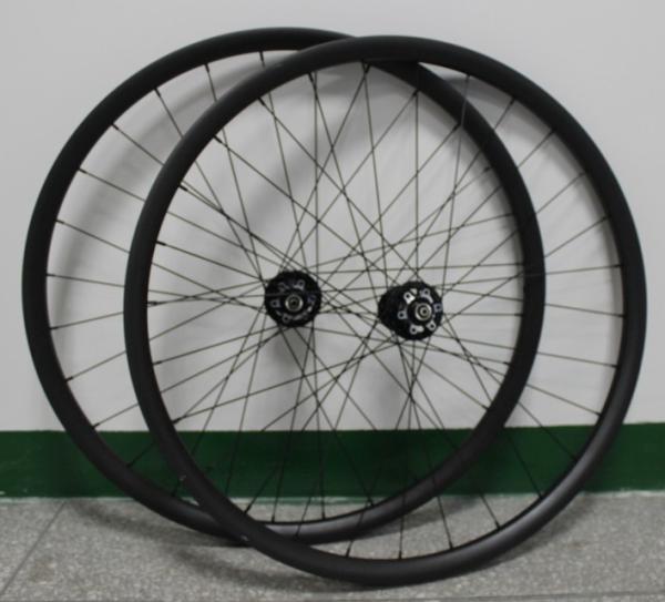Buy cheap 2014 stiffnesee and fashion Chinese carbon clincher mtb 29er*25mm wheelset rims width 30mm from wholesalers