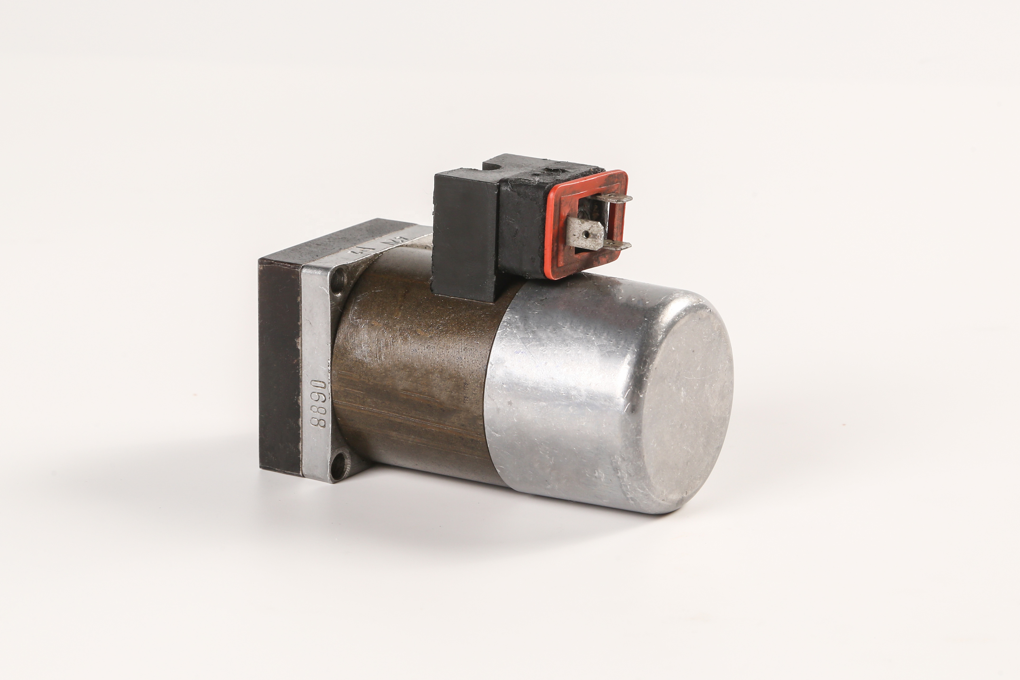 Garment Shops 42V/24V Hydraulic Solenoid Valve for Polar P1 P2 Paper Cutter 2 KG Weight
