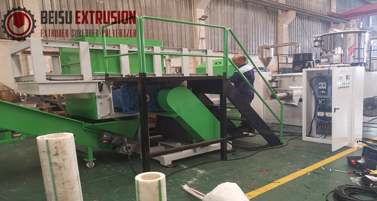 Super Plc Rotary Blade 500kg/H Plastic Shredder Machine