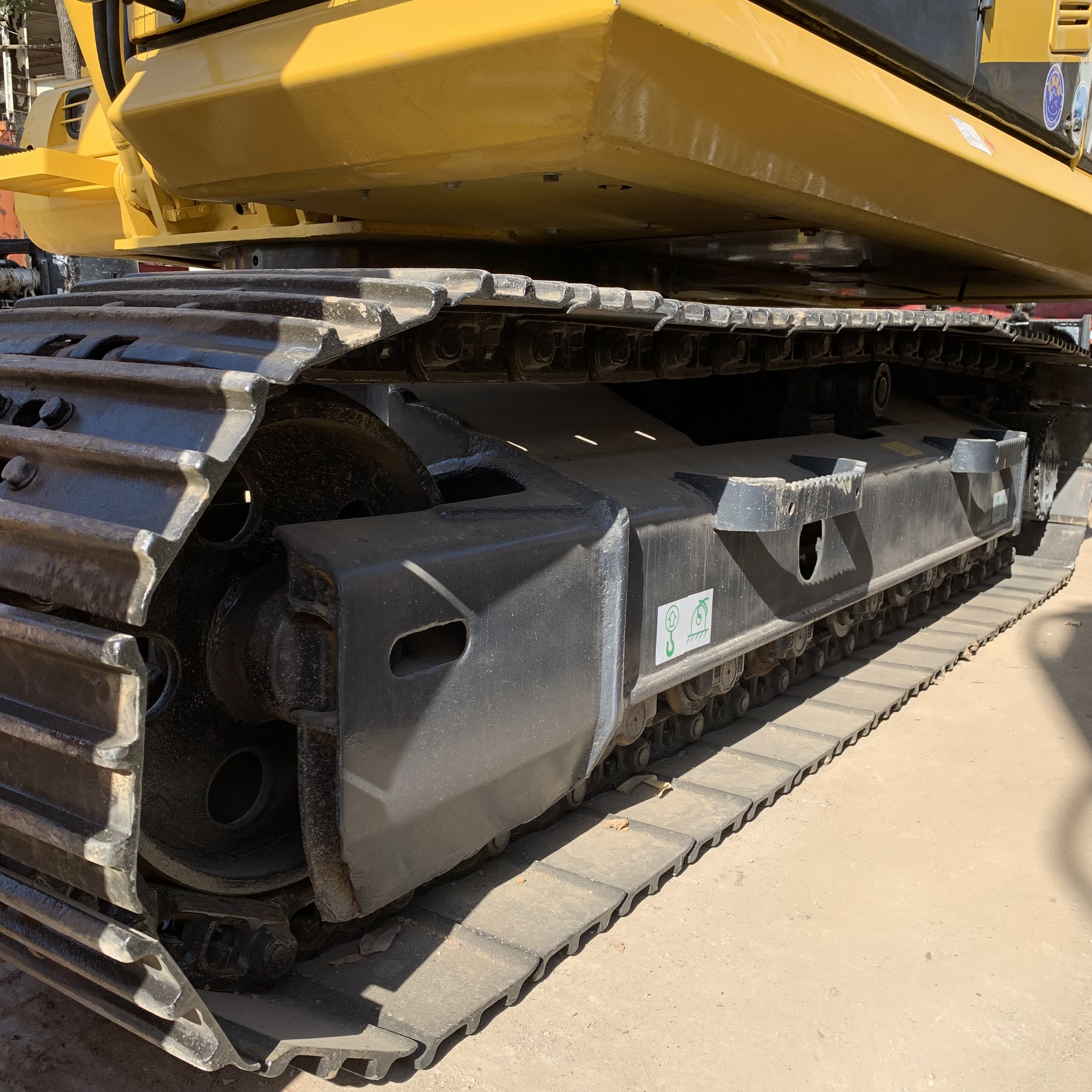 13 Ton Crawler Digger Original Hydraulic Cylinder Komatsu PC130 Medium Used Excavator