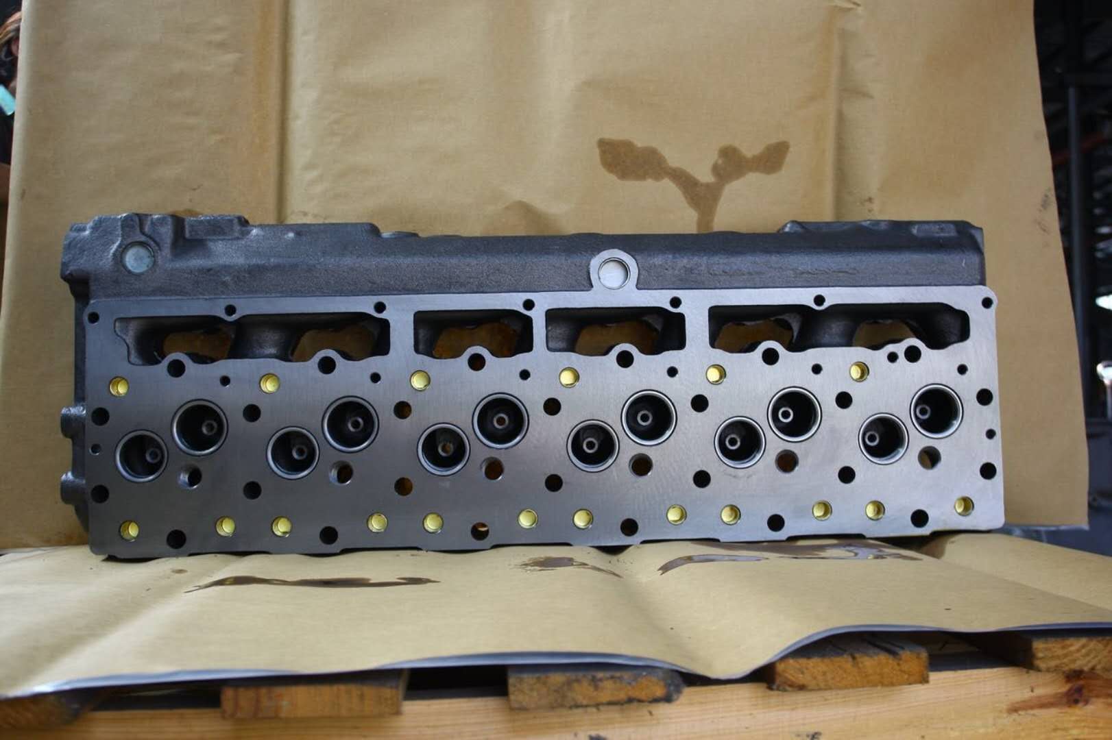 High Quality Chinese Supplier 3306PC 8n1187 Cylinder Head for CAT