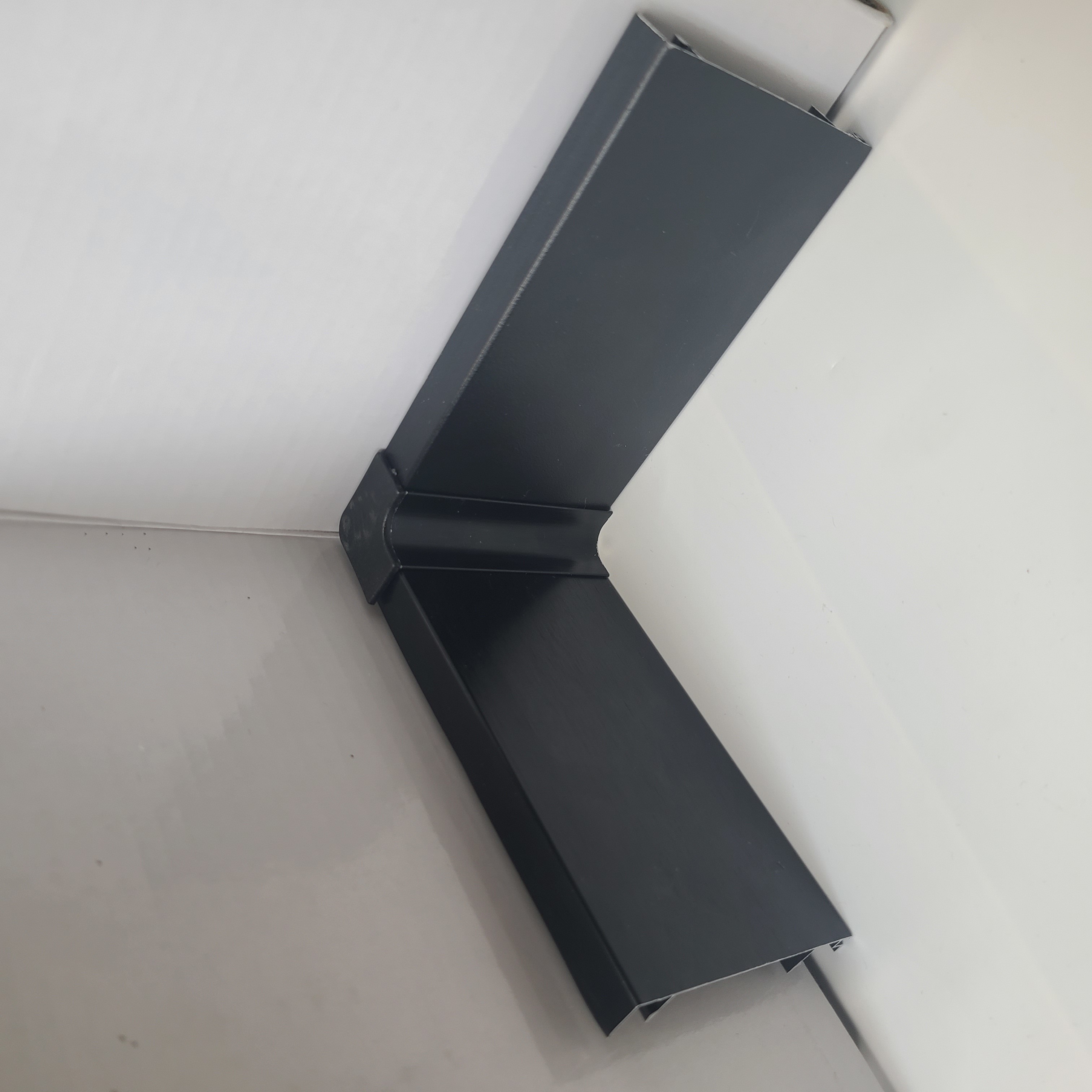 Anti Scratch Custom Aluminium Extrusion Profile Aluminum Door Profiles