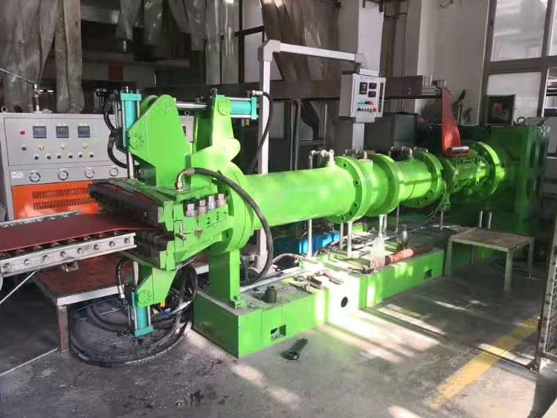 185kW Pin-barrel Cold Feed Vacuum Rubber Extruder for Rubber Extrusion Equipment