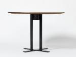 Hotel bedroom furniture Walnut wood veneer black metal base round dining table