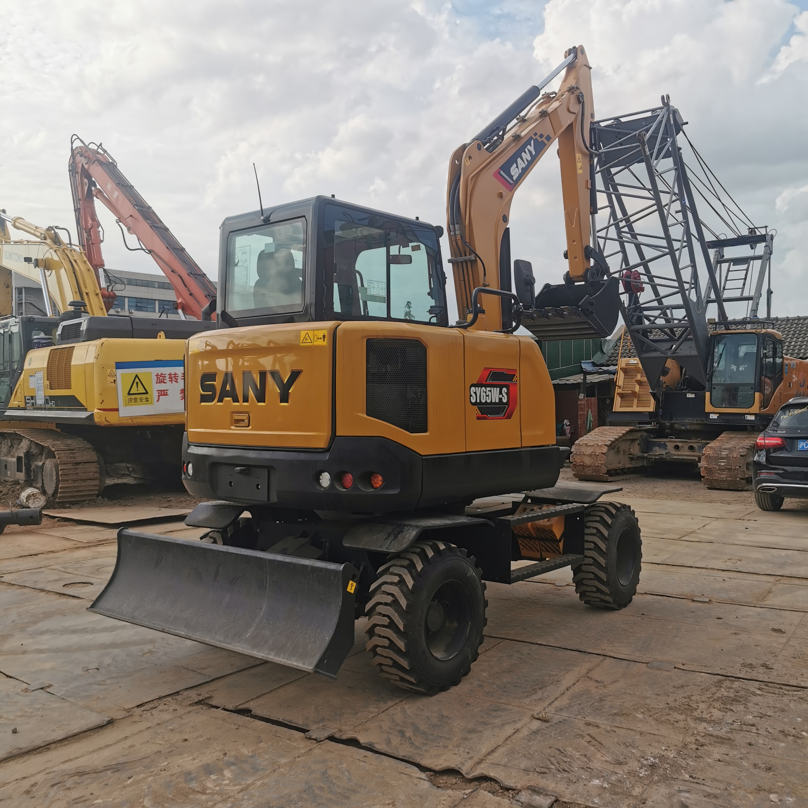 Sany Excavator SY65W-S Equipped with Original Hydraulic Valve and 0.25m3 Bucket Capacity