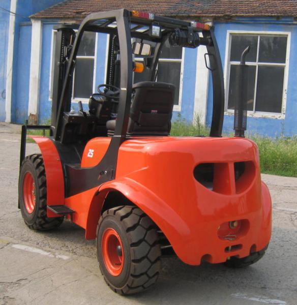 Buy cheap Large Ground Rough Terrain Forklift 2.5 Ton 2 Wd Walk Behind Forklift All Terrain Forklift from wholesalers
