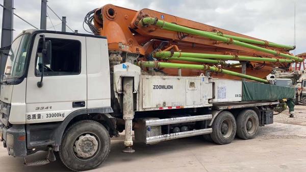 Buy cheap Professional Workshop for Stable Working Concrete Pump Trucks Zoomlion 47m concrete pump truck from wholesalers