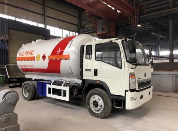 Buy cheap HOWO 5 Ton LPG Gas Tanker Truck Mobile Cylinder Filling Tanker Dispenser from wholesalers