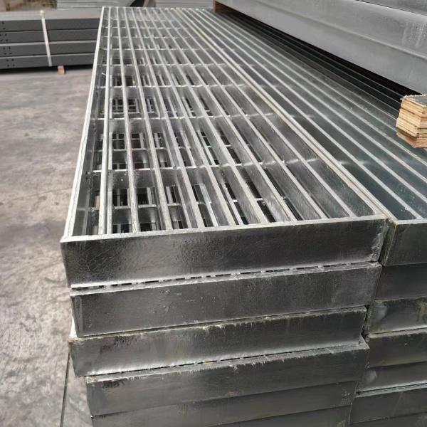 Buy cheap 30mm Non Slip Anti Rust Steel Bar Grating for Industrial Flooring from wholesalers