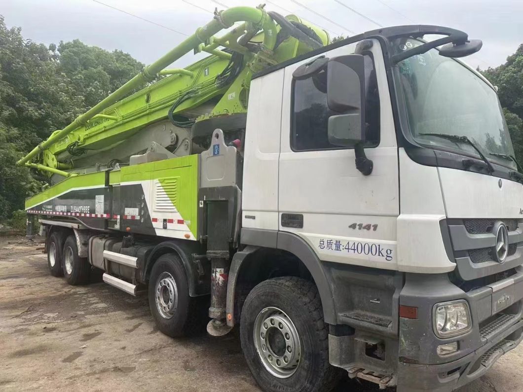 2019 Zoomlion 56m Concrete Pump Truck with Mercedes Benz Chassis Heavy Equipment Truck Mounted Pump