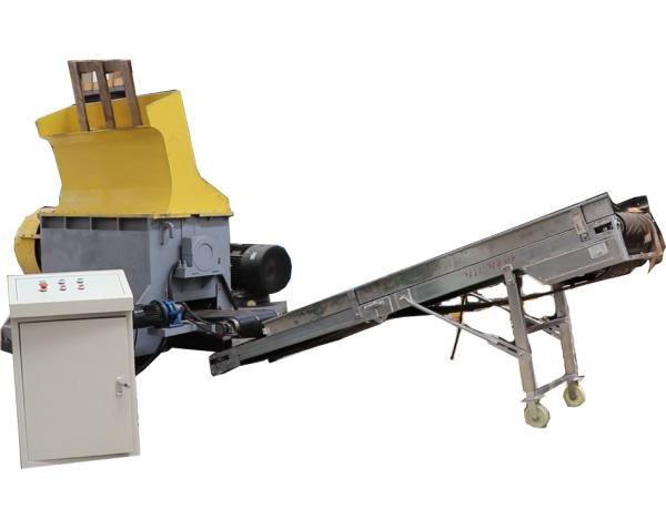 Buy cheap Good Quality and Cheap Price wood pallet crusher machine for sale ,Wasted Pallet Recycling Shredder from wholesalers
