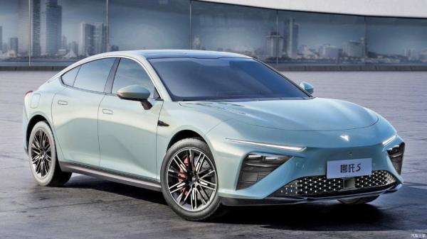 Buy cheap Dealers Wanted NETA S 2024 4doors Fastback Sedan Hybrid Electric Car Power Output To 231ps 0-100kmh Acceleration In 8.6s from wholesalers