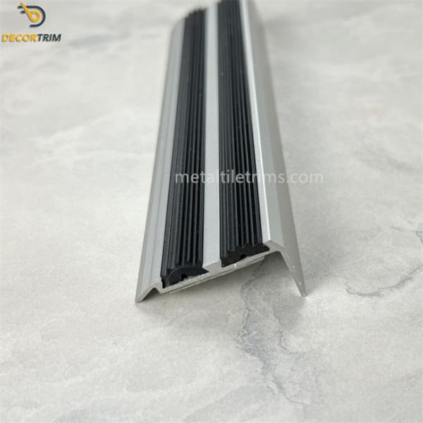 Silver / Grey Bullnose Tile Trim Metal Trim Shower Niche Punching Roud Stair