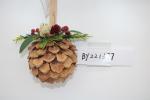 Top selling customized festival decoration Christmas acorn decorations christmas