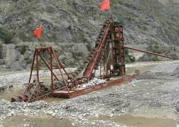 Buy cheap Diesel Engine Gold Dredging Equipment Main Central Pontoon Economical Operation from wholesalers
