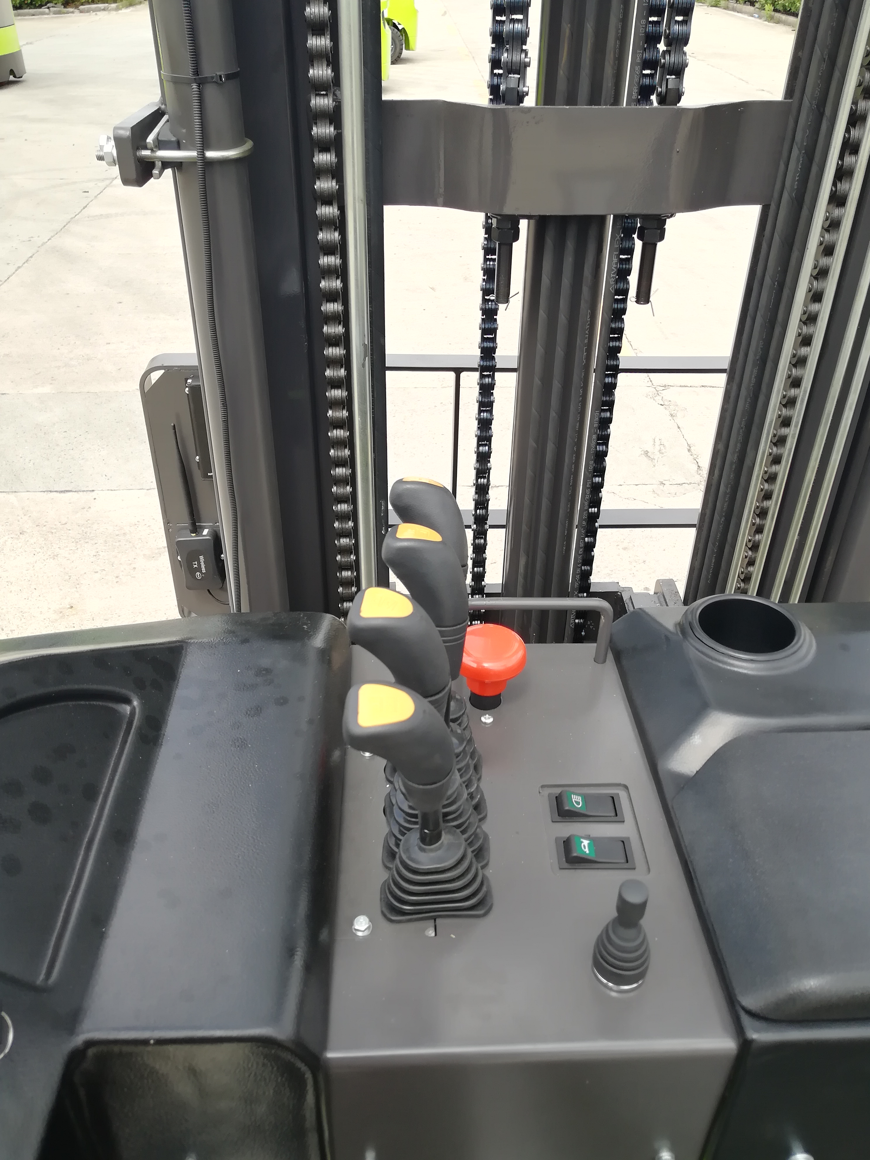 Machinery Repair Shops Electric Reach Truck 1.5 Ton 1.6 Ton 2 Ton SNSC Narrow Aisle