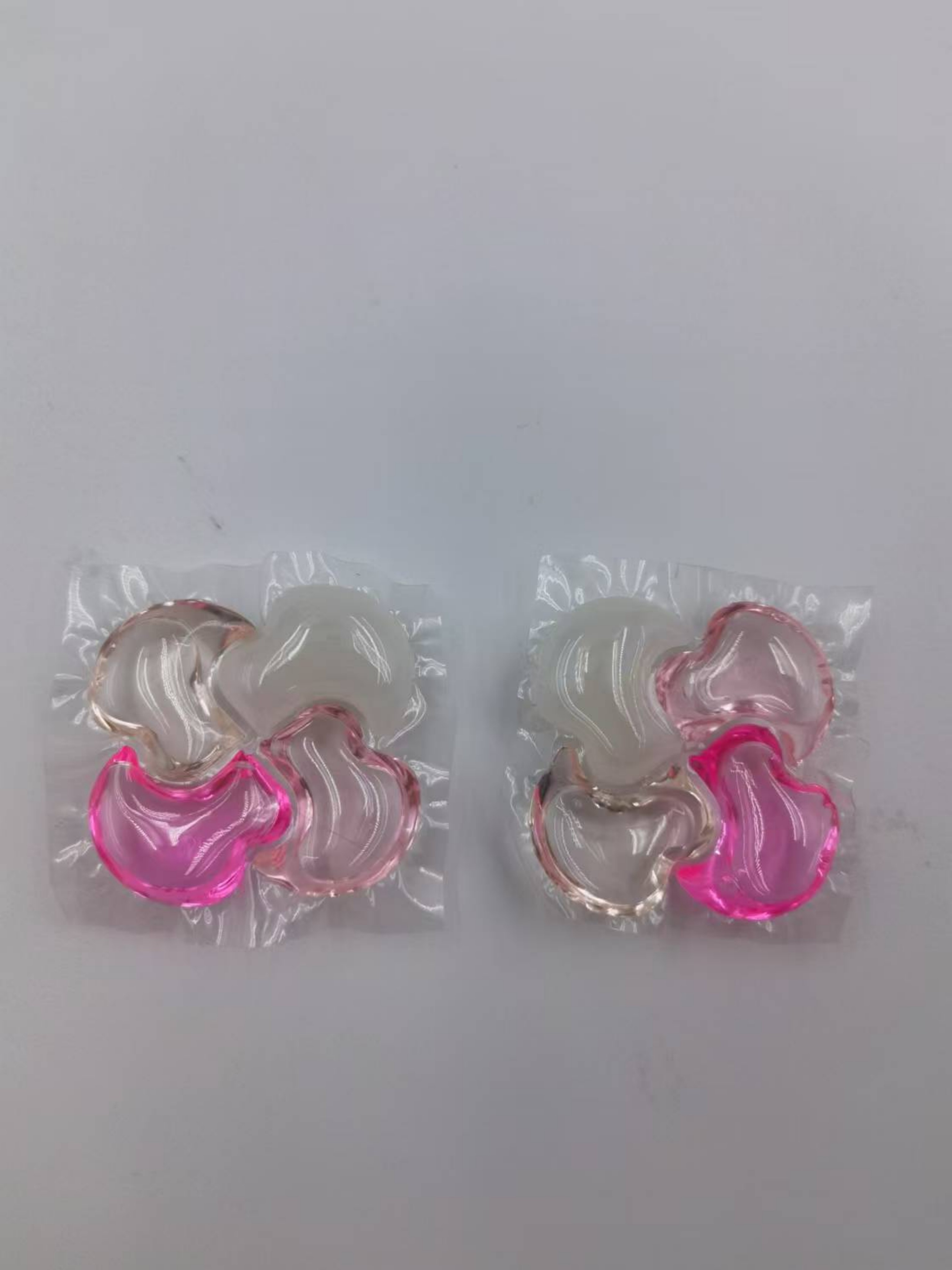 OEM 4 In 1 Household Washing Capsules Cherry Blossom Scent Laundry Detergent Capsules