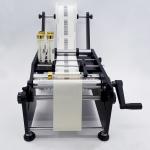 Plastic bottle labeling machine, sticker labeling machine