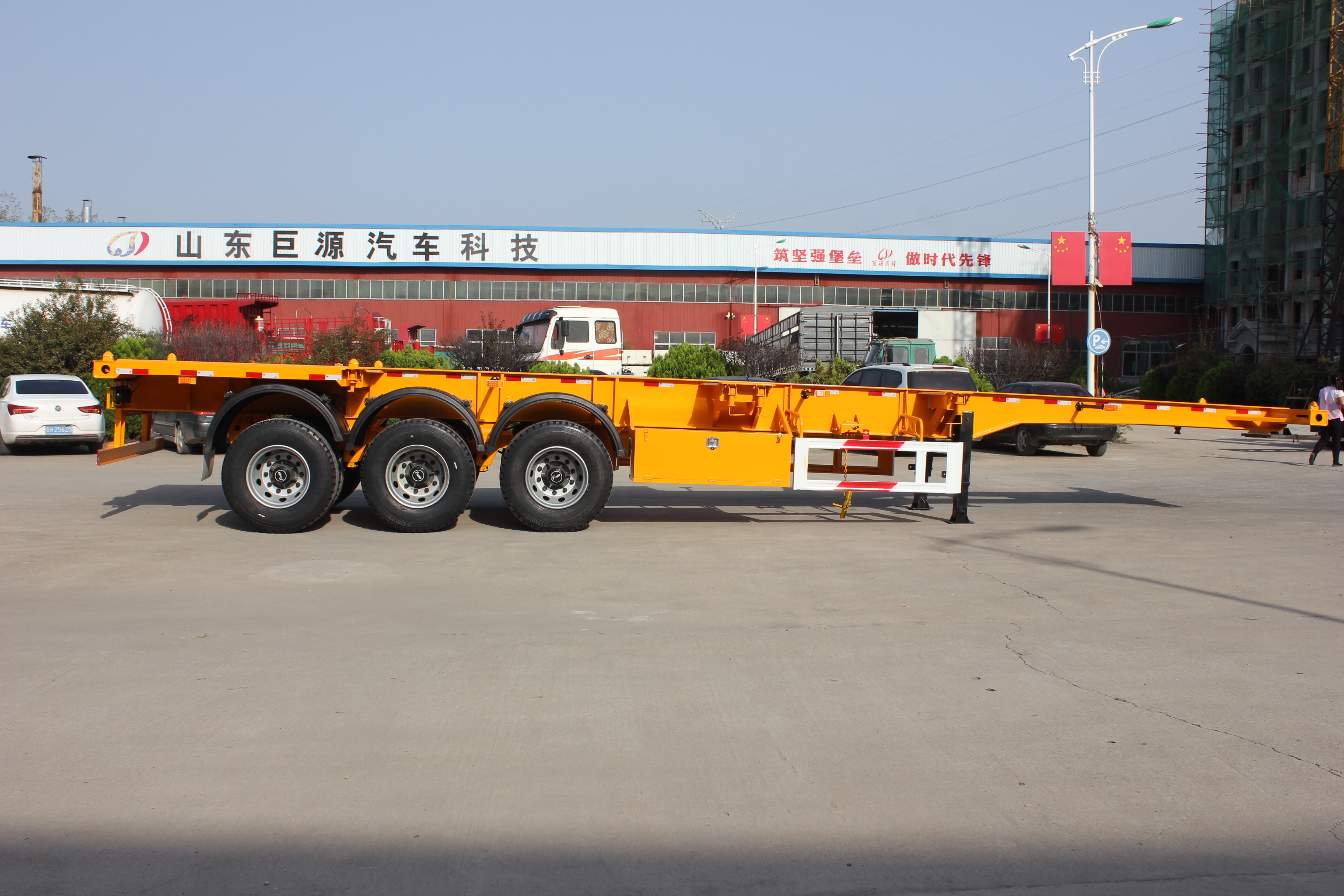 Madagascar Flatbed 3 Axles Container Shipping Tandem Skeleton Semi Trailer for Truck