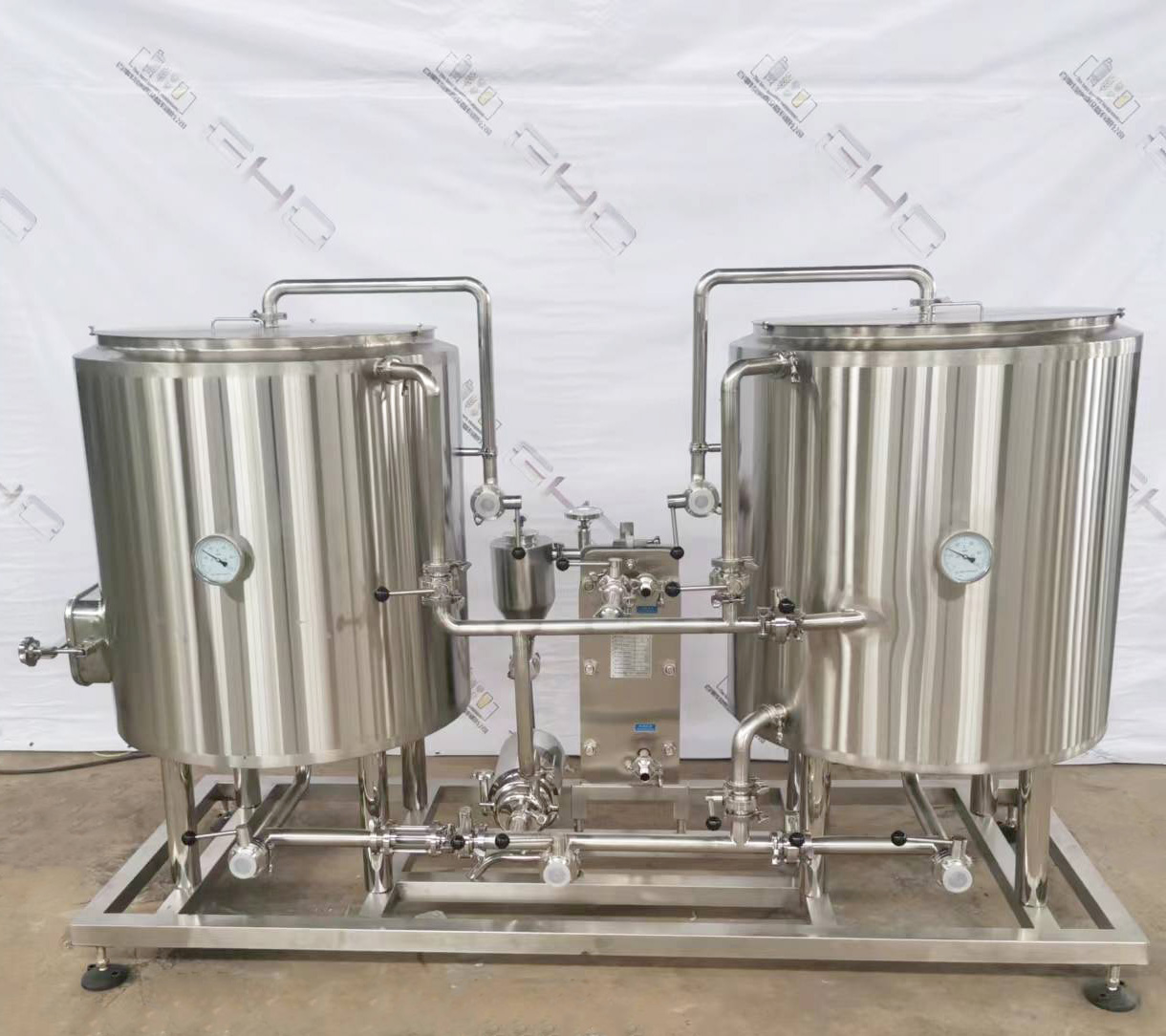 100lt 200lt Beer Brewing System with 2024 Mashing System 220V/110V Operation Training