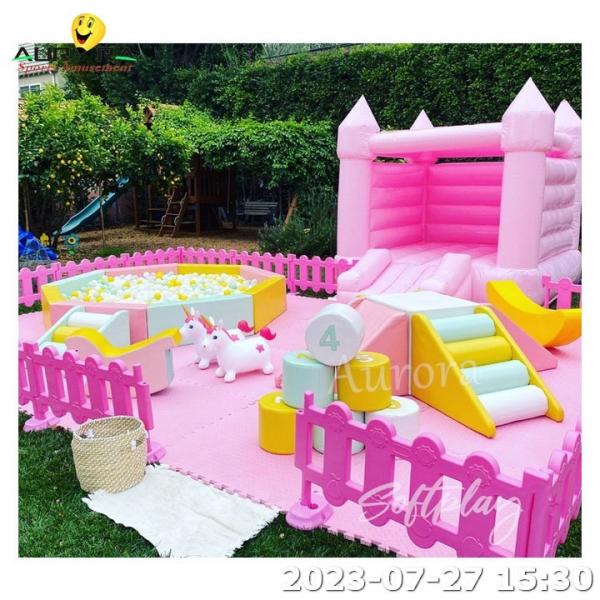 Customized Color Inflatable Soft Play Equipment Bouncy Castle for kids 3-12