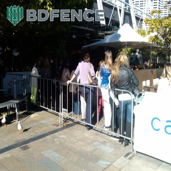 Buy cheap Heavy Duty Marathon Crowd Control Barricade Fencing 1.8x2.95m from wholesalers