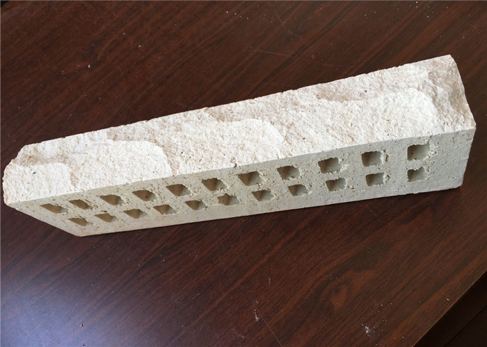 Special Mountain Shape White Perforated Clay Bricks High Strength For Long Life