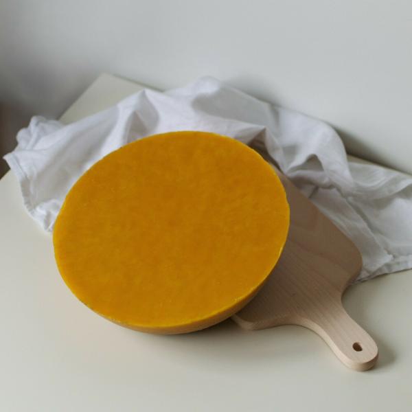 Buy cheap Beekeeping Yellow Organic Pure Natural Beeswax 100% pure Beeswax Block from wholesalers