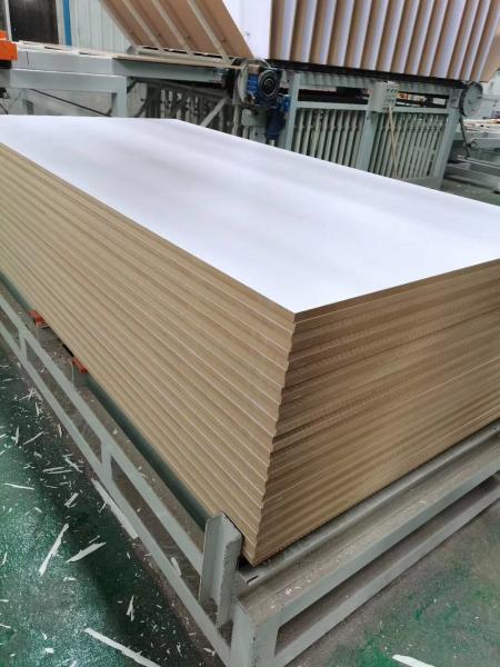 Buy cheap Packing material Moisture 8% 6mm Raw MDF Board from wholesalers