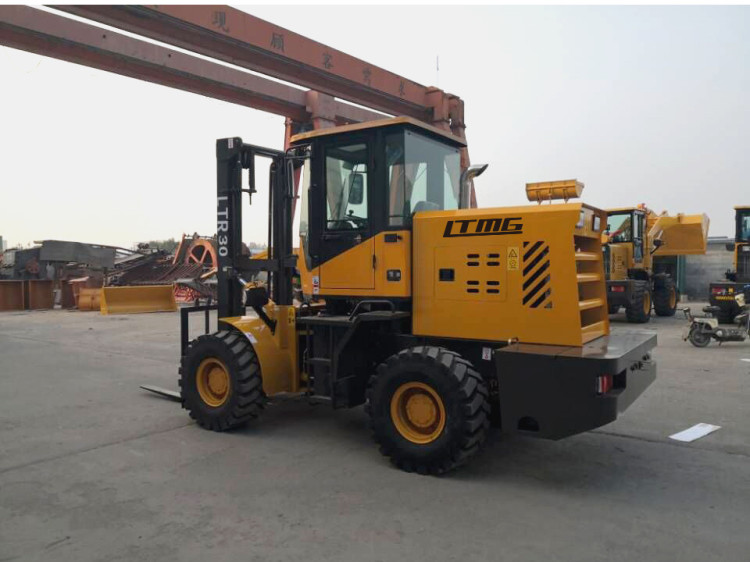 LTMG 3 TON Rough Terrain Lift Truck , Off Road Forklift With 42KW Diesel Engine