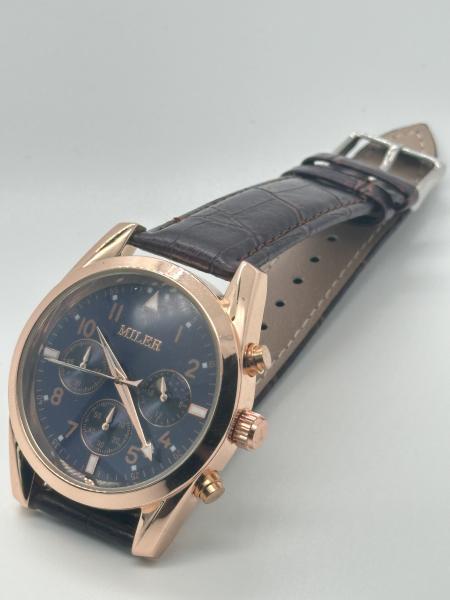 Buy cheap 30m Waterproof Light Quartz Watch With Black Dial And Mineral Glass Surface from wholesalers
