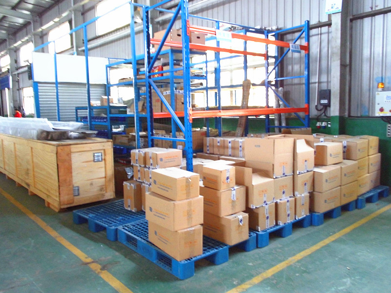 Galvanzied Steel Frame Sponge Dock Seals and Dock Shelters Rolling Formed