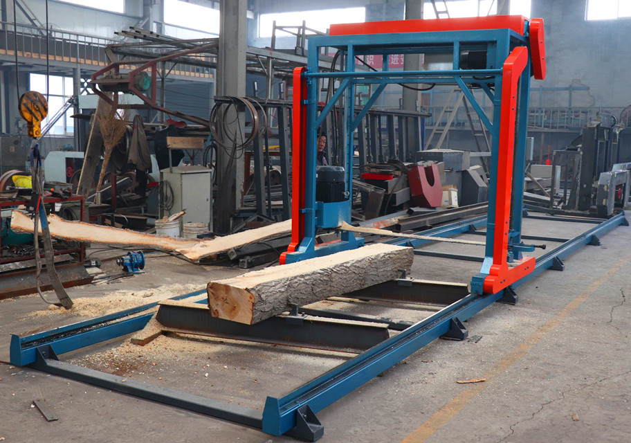 Horizontal cutting Chainsaw Sawmill 2000mm Wood Saw Chainsaw Mill Machine
