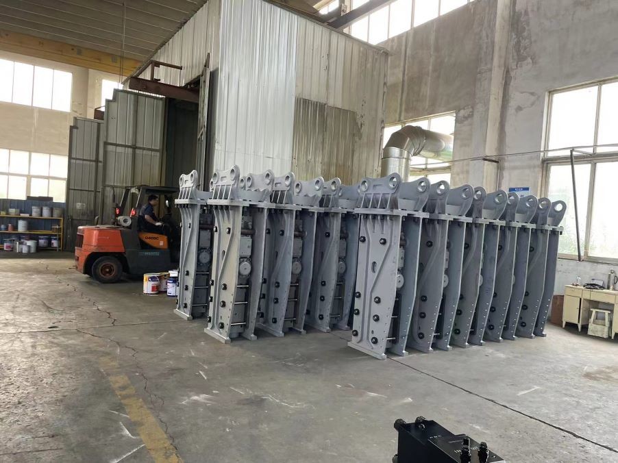 Furukawa Hydraulic Breaker 120mm 150mm160mm Chisel Tool Hydraulic Rock Hammer For Excavator