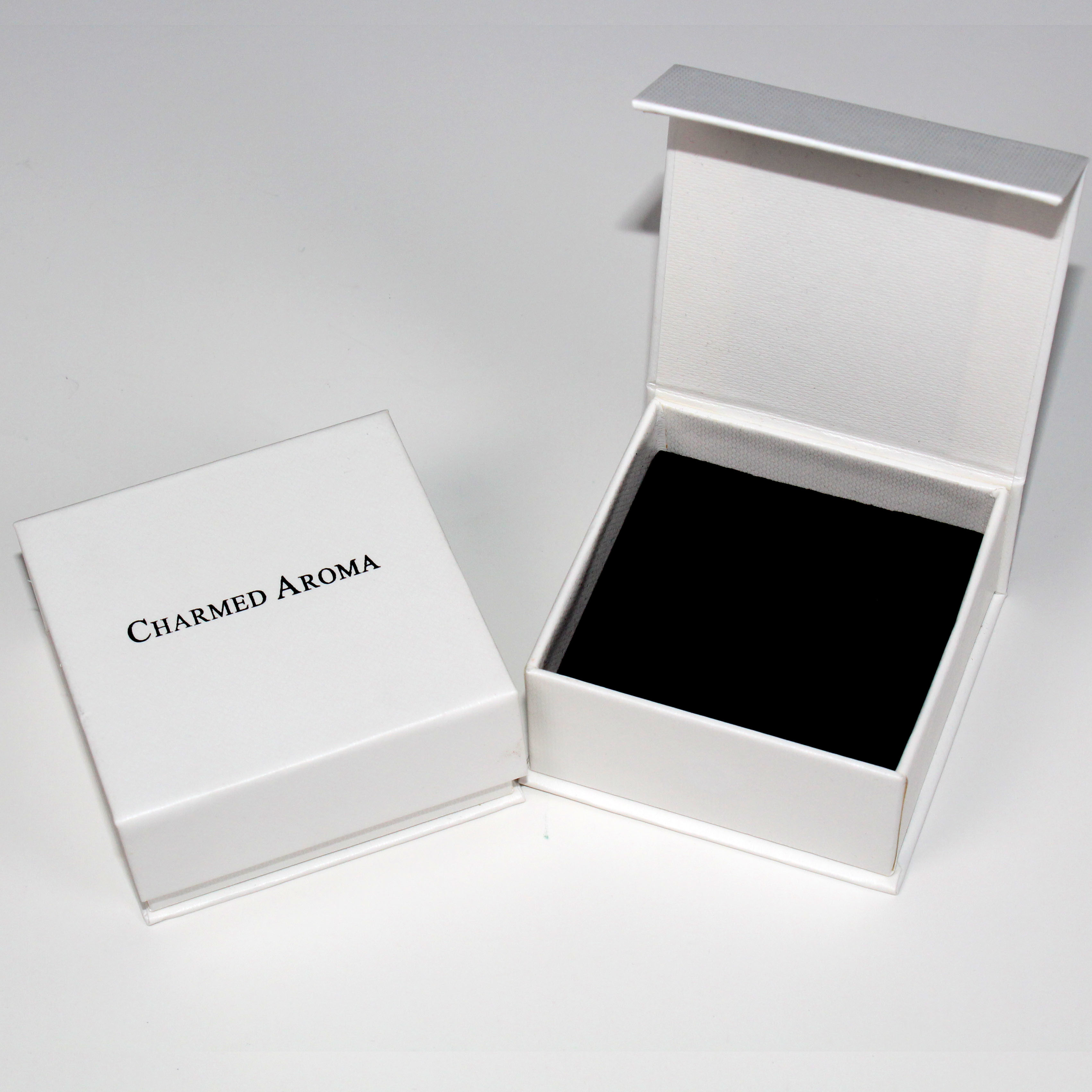 Small Cardboard Magnetic Gift Boxes With Window Lids With Custom Size And Logo