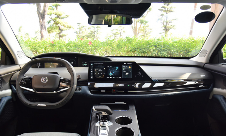 2023 Changan UNI-K Smart Electric IDD 1.5T 135km Zhiku PHEV Medium Size SUV