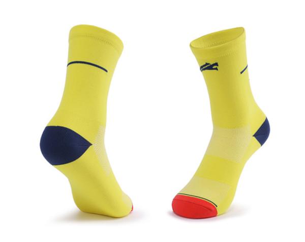 Buy cheap Snagging Resistance Custom Made Sports Socks / Mens Football Socks from wholesalers