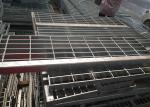 Mild Steel Stair Treads Grating , Stainless Steel Stair Treads Anti Corrosion