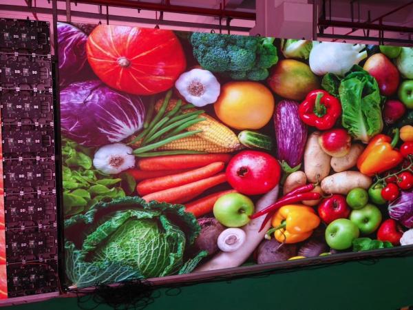 Quality 4mm Indoor Fixed LED Display / Stage Background LED Display Big Screen for sale