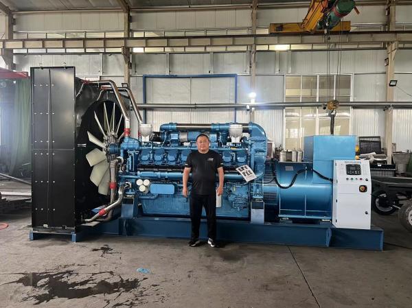 Buy cheap Safety Digital Controller Cummins 1500 Kw Diesel Generator For Fatory from wholesalers