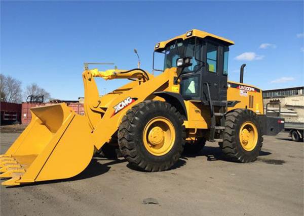 Buy cheap Hydraulic Compact Front Loader Construction Equipment , Stamping Steel Structure Track Loader Rental from wholesalers