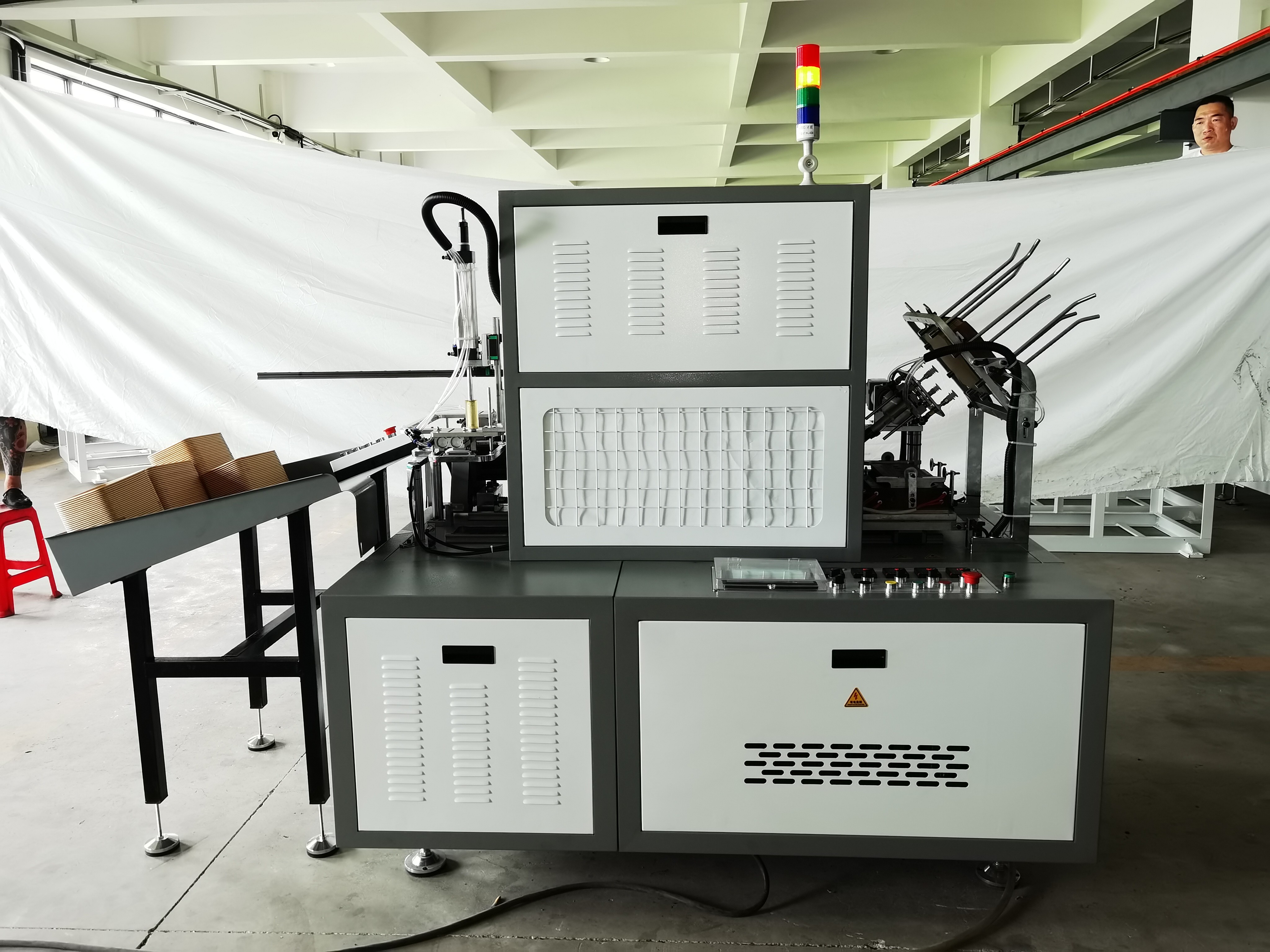 JKB-600SF Full Automatic Paper Plate Making Machines Intelligent Web Lunch Box