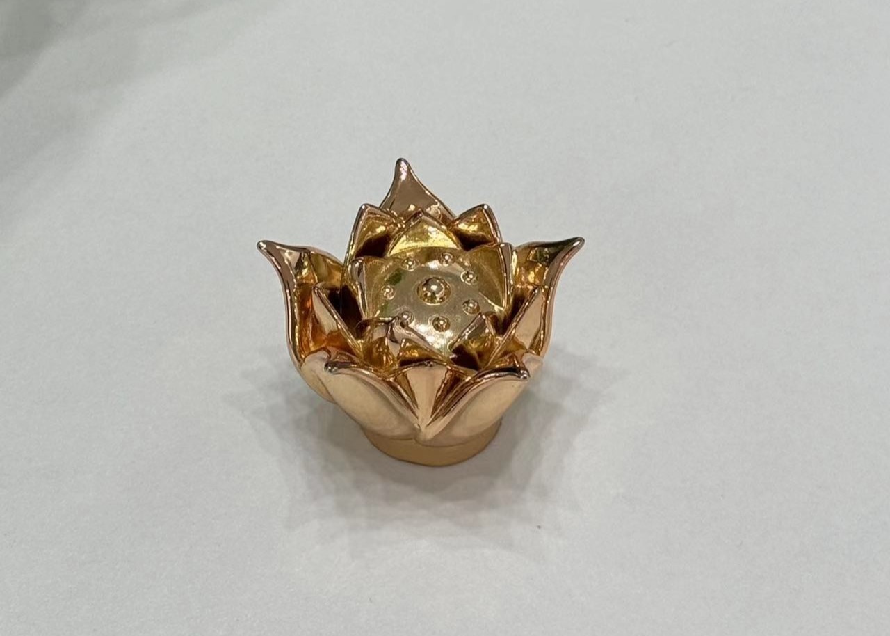 Zinc-Alloy Floral Shaped Perfume Bottle Caps For Sustainable Packaging