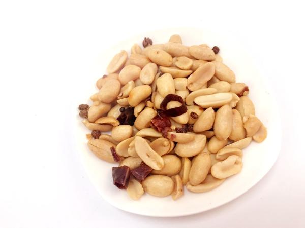 Buy cheap Chilli Flavor Peanuts Kernels Snacks FoodS with Health Certificates Kosher in Retailer Bags from wholesalers