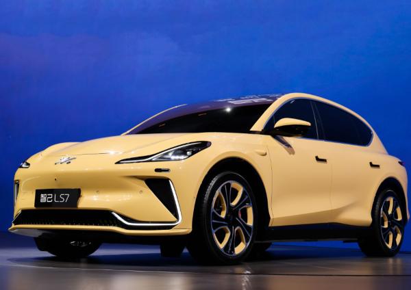 Buy cheap Smart Sport High Speed IM Electric Car IM LS7 Pure New Energy Adult Personal SUV New Car from wholesalers