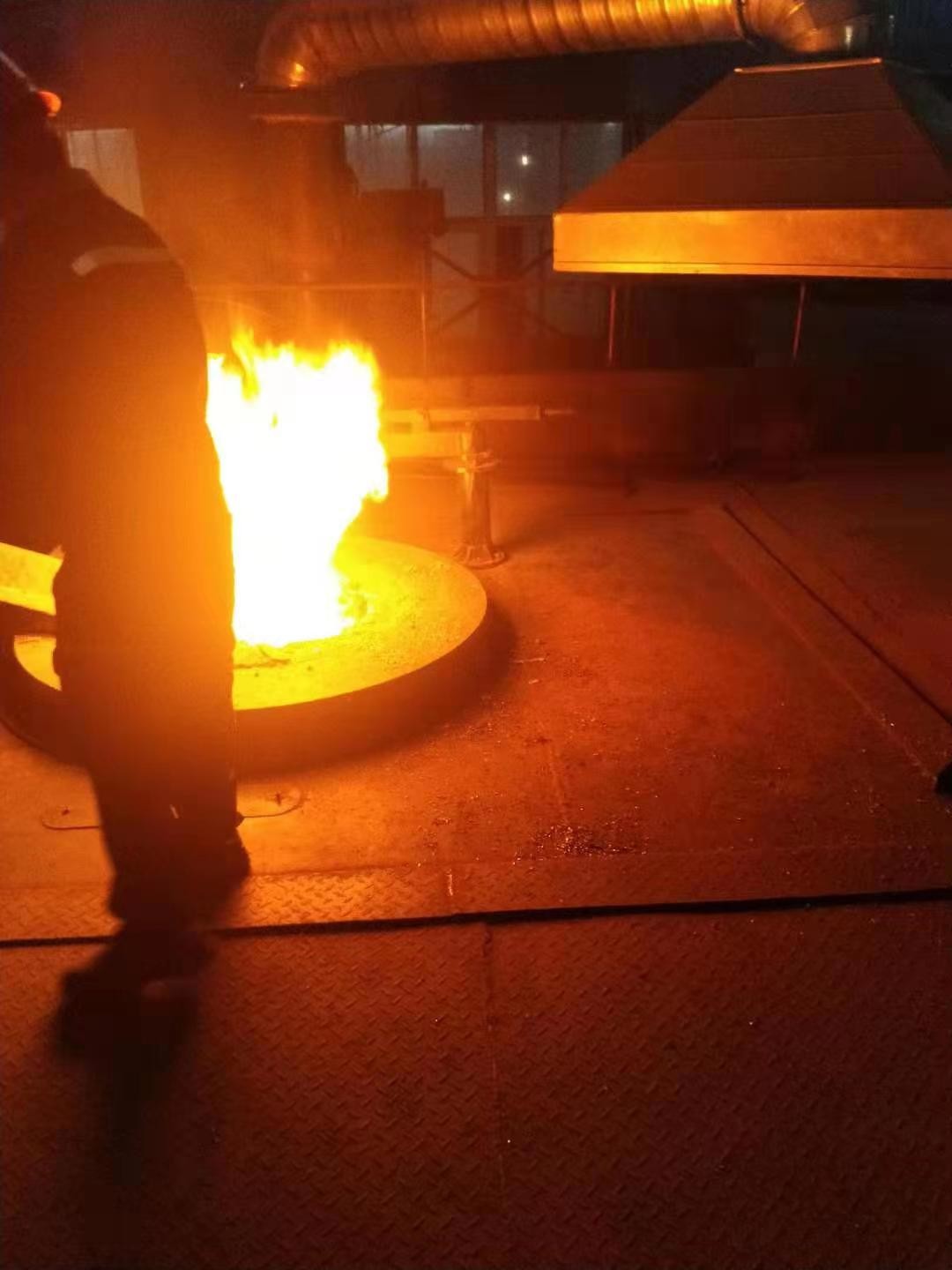 China Quick Melting Time Iron Melting Furnace With High Reliability And Performance